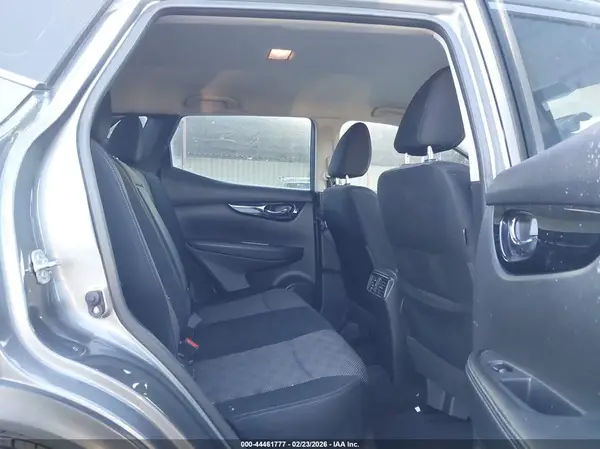 JN1BJ1CP0HW036304 2017 NISSAN ROGUE - Image 8