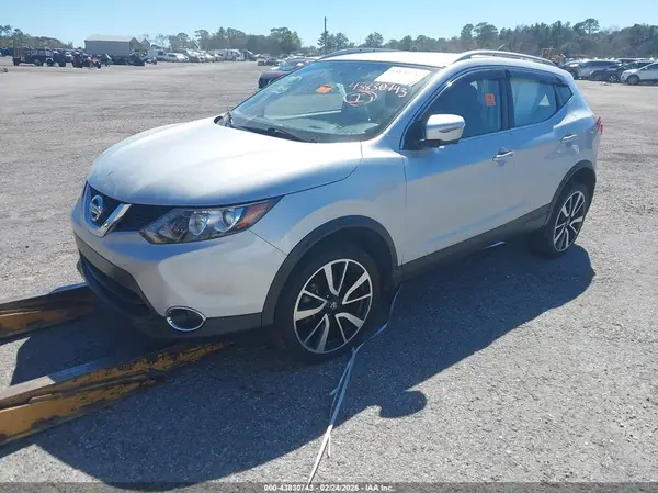JN1BJ1CP0HW036688 2017 NISSAN ROGUE - Image 2