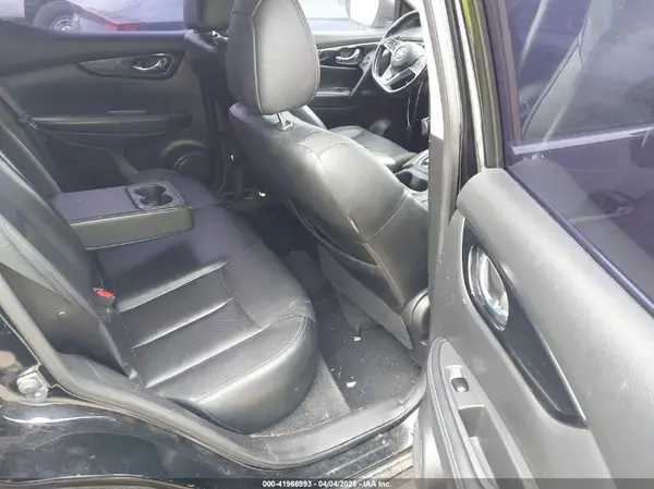 JN1BJ1CP0JW100508 2018 NISSAN ROGUE - Image 8