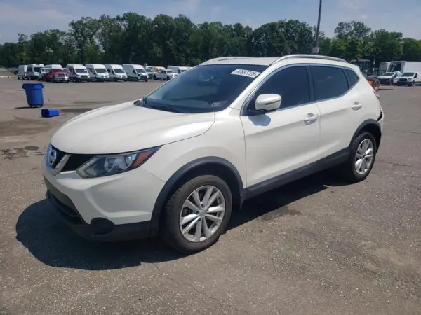 JN1BJ1CP0JW103117 2018 NISSAN ROGUE - Image 1