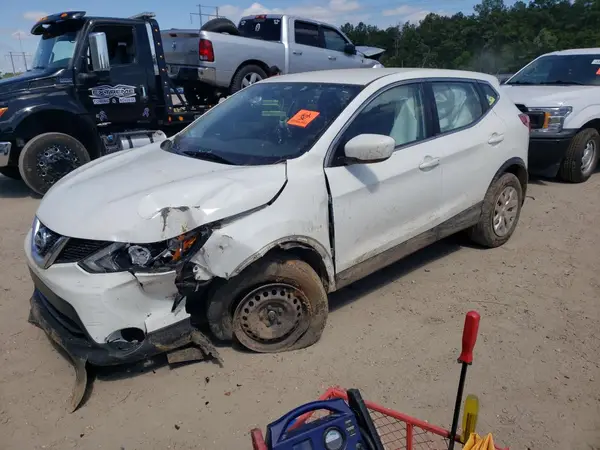 JN1BJ1CP0JW103778 2018 NISSAN ROGUE - Image 1