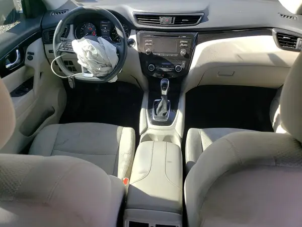 JN1BJ1CP0JW107359 2018 NISSAN ROGUE - Image 8