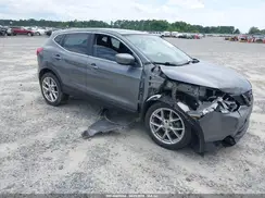 JN1BJ1CP0JW107555 2018 NISSAN ROGUE