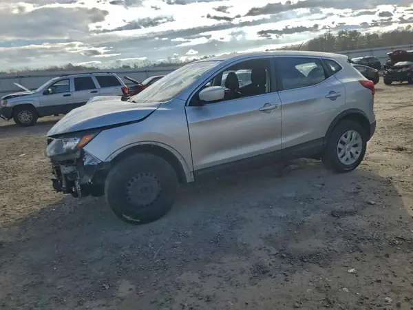 JN1BJ1CP0JW150941 2018 NISSAN ROGUE - Image 1