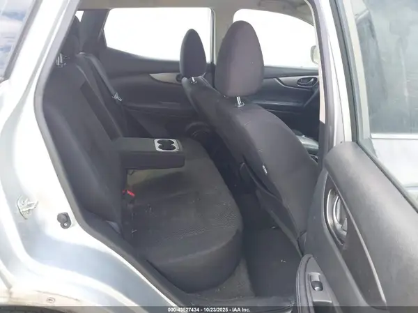 JN1BJ1CP0JW157579 2018 NISSAN ROGUE - Image 8