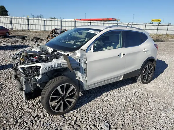 JN1BJ1CP0JW158344 2018 NISSAN ROGUE - Image 1