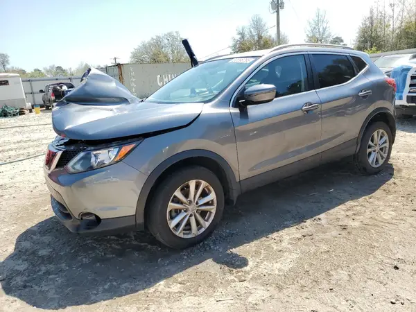 JN1BJ1CP0JW162880 2018 NISSAN ROGUE - Image 1