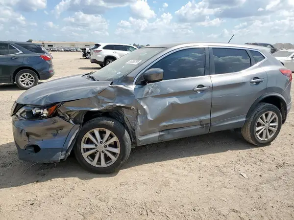 JN1BJ1CP0JW165066 2018 NISSAN ROGUE