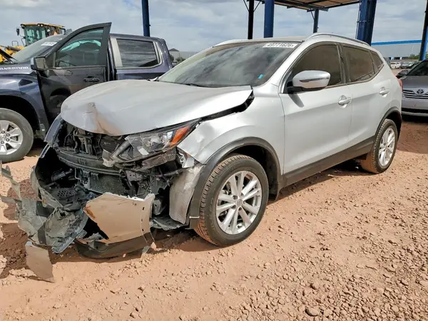 JN1BJ1CP0JW188489 2018 NISSAN ROGUE - Image 1