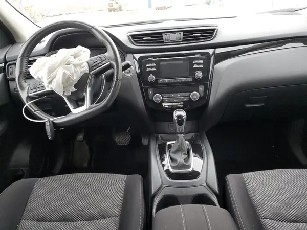 JN1BJ1CP0JW191814 2018 NISSAN ROGUE - Image 8