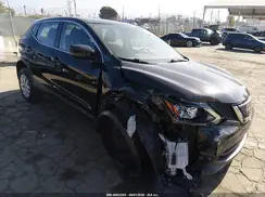 JN1BJ1CP0JW195426 2018 NISSAN ROGUE