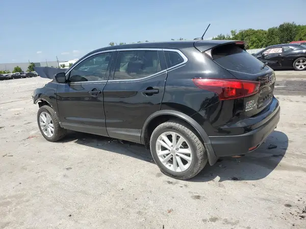 JN1BJ1CP0JW500469 2018 NISSAN ROGUE - Image 2