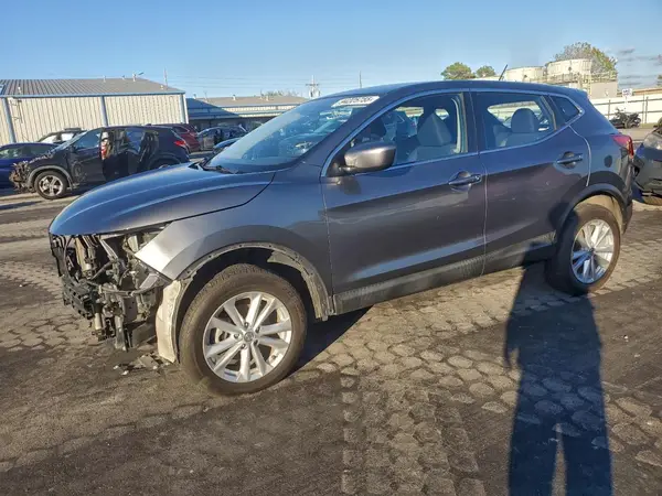 JN1BJ1CP0JW500973 2018 NISSAN ROGUE - Image 1