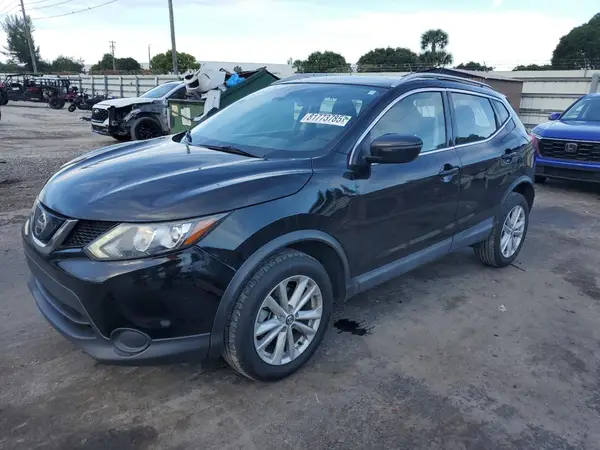 JN1BJ1CP0KW210444 2019 NISSAN ROGUE - Image 1