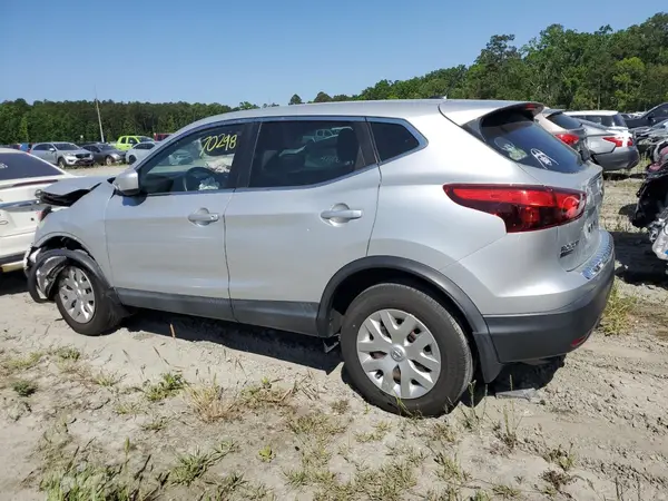 JN1BJ1CP0KW215689 2019 NISSAN ROGUE - Image 2