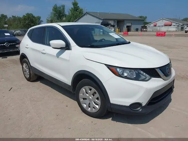 JN1BJ1CP0KW218009 2019 NISSAN ROGUE - Image 1