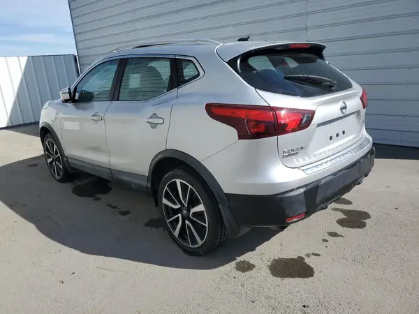 JN1BJ1CP0KW225428 2019 NISSAN ROGUE - Image 2