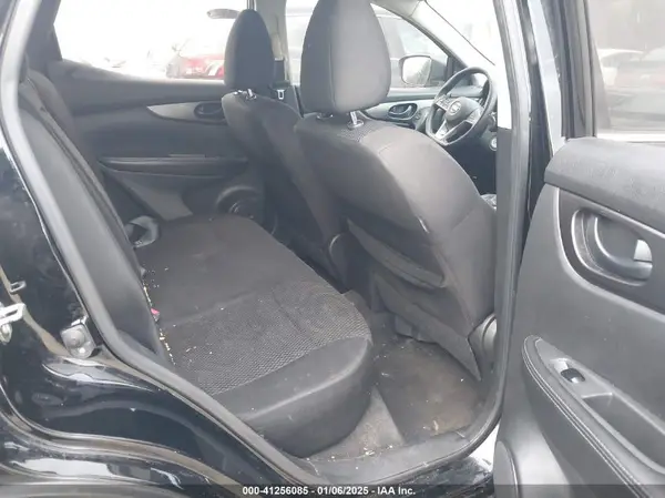 JN1BJ1CP0KW228698 2019 NISSAN ROGUE - Image 8