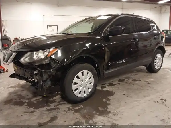 JN1BJ1CP0KW231603 2019 NISSAN ROGUE - Image 2