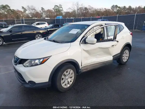 JN1BJ1CP0KW236090 2019 NISSAN ROGUE - Image 2