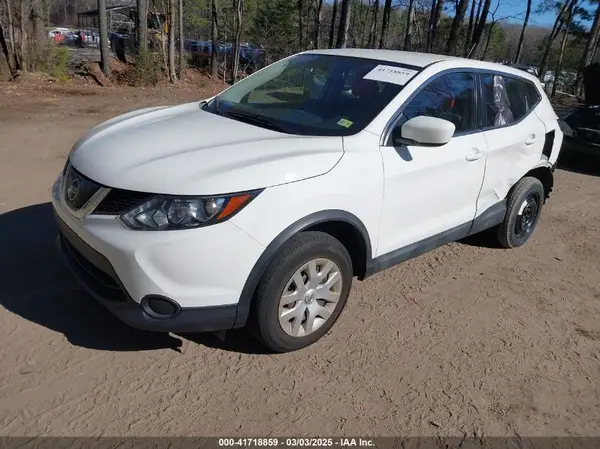 JN1BJ1CP0KW239846 2019 NISSAN ROGUE - Image 2