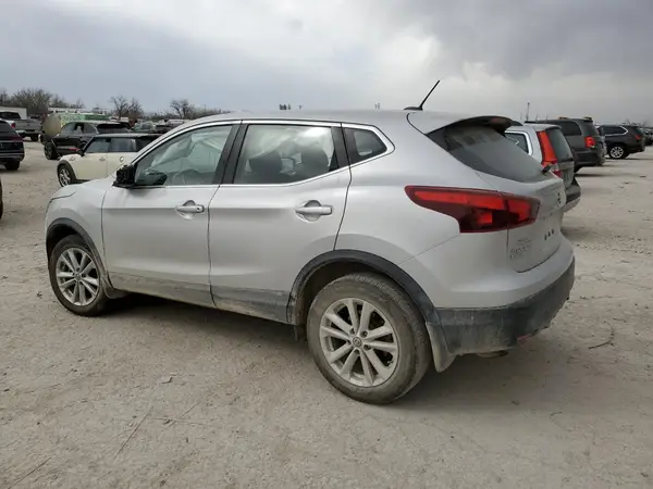 JN1BJ1CP0KW525065 2019 NISSAN ROGUE - Image 2