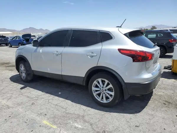 JN1BJ1CP0KW525678 2019 NISSAN ROGUE - Image 2