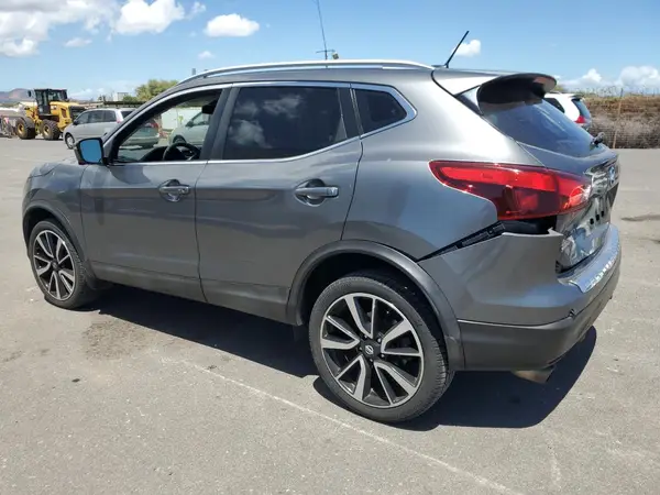 JN1BJ1CP1HW001383 2017 NISSAN ROGUE - Image 2