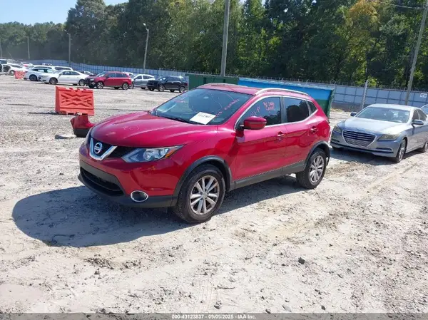 JN1BJ1CP1HW005305 2017 NISSAN ROGUE - Image 2