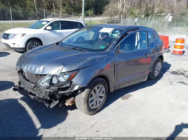 JN1BJ1CP1HW005319 2017 NISSAN ROGUE - Image 2