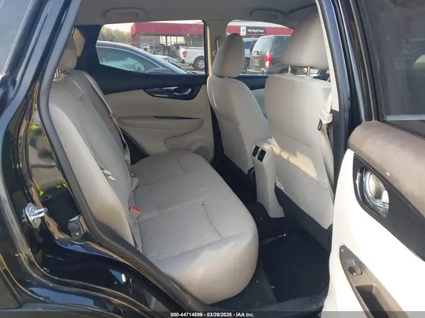JN1BJ1CP1HW005496 2017 NISSAN ROGUE - Image 8