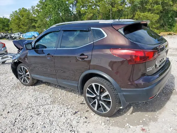 JN1BJ1CP1HW007409 2017 NISSAN ROGUE - Image 2