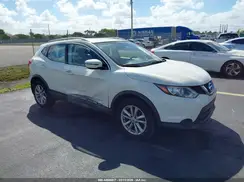 JN1BJ1CP1HW011427 2017 NISSAN ROGUE