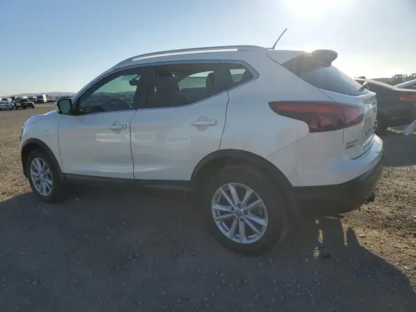 JN1BJ1CP1HW012545 2017 NISSAN ROGUE - Image 2