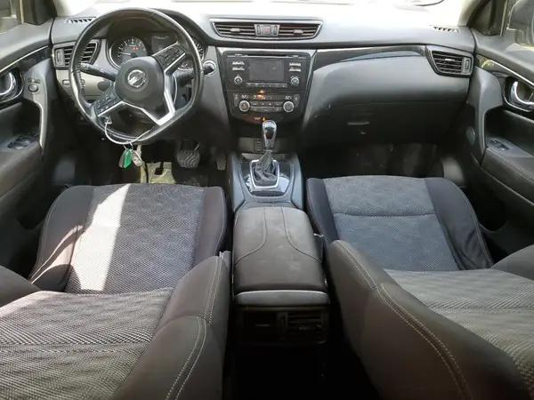 JN1BJ1CP1HW013808 2017 NISSAN ROGUE - Image 8