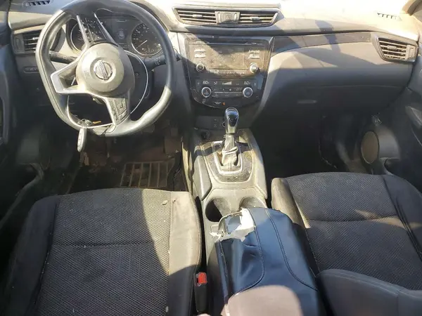 JN1BJ1CP1HW013890 2017 NISSAN ROGUE - Image 8