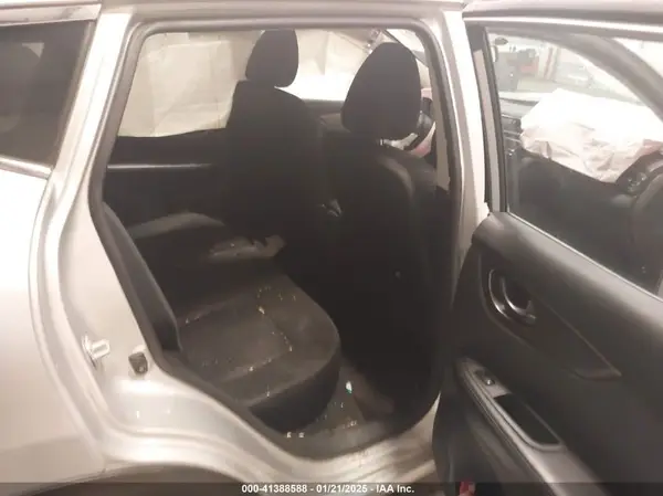 JN1BJ1CP1HW014179 2017 NISSAN ROGUE - Image 8