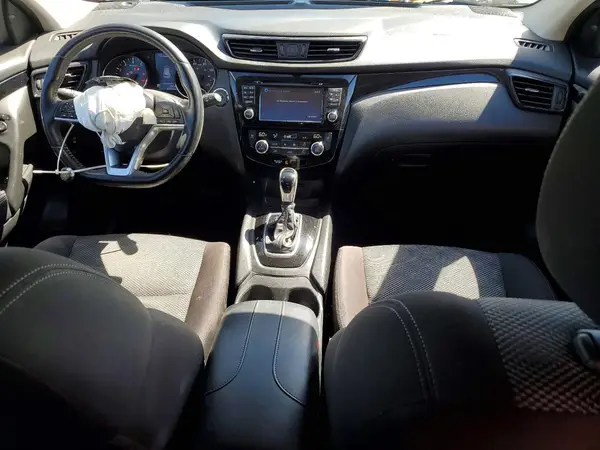 JN1BJ1CP1HW017907 2017 NISSAN ROGUE - Image 8
