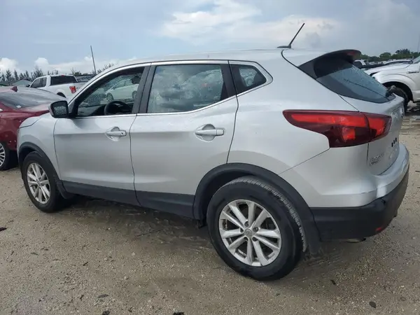 JN1BJ1CP1HW018619 2017 NISSAN ROGUE - Image 2