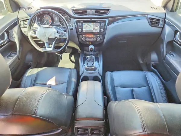 JN1BJ1CP1HW018927 2017 NISSAN ROGUE - Image 8