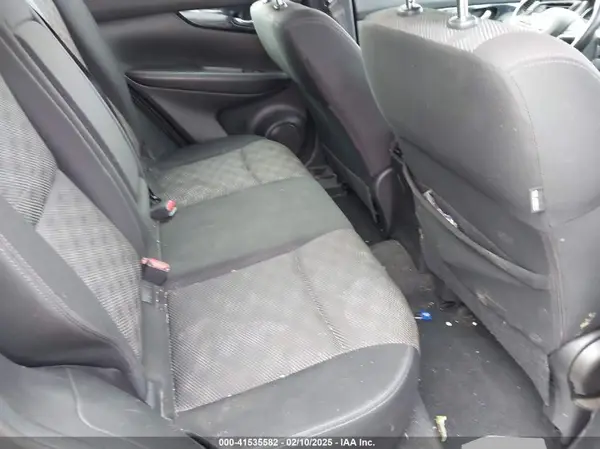 JN1BJ1CP1HW019365 2017 NISSAN ROGUE - Image 8