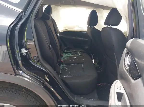 JN1BJ1CP1HW019978 2017 NISSAN ROGUE - Image 8