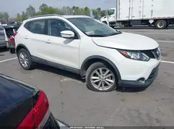 JN1BJ1CP1HW021570 2017 NISSAN ROGUE