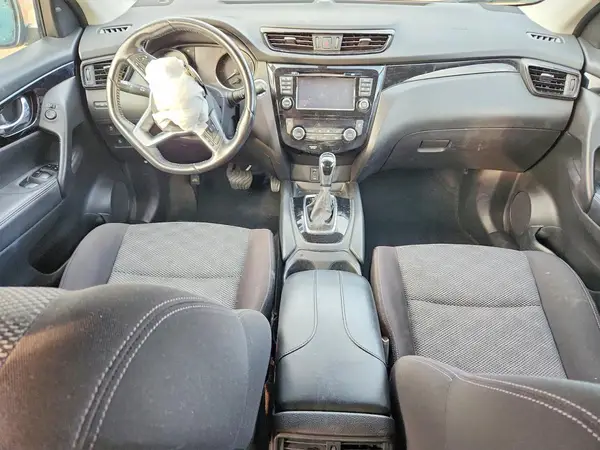 JN1BJ1CP1HW025635 2017 NISSAN ROGUE - Image 8