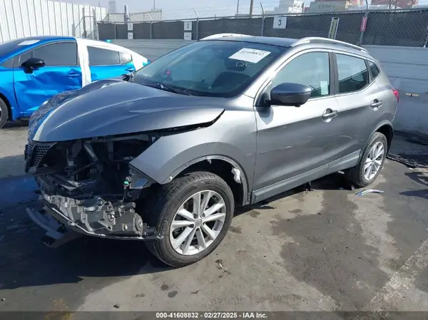 JN1BJ1CP1HW029085 2017 NISSAN ROGUE - Image 2