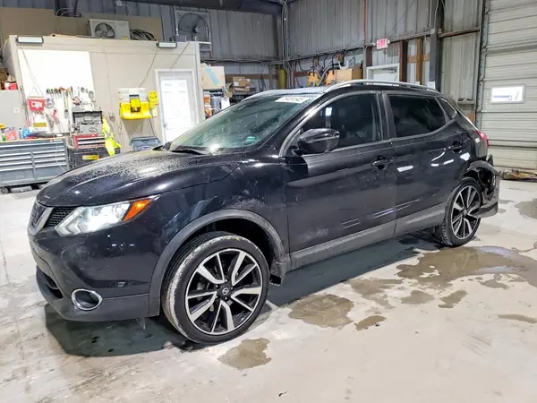 JN1BJ1CP1HW030429 2017 NISSAN ROGUE - Image 1