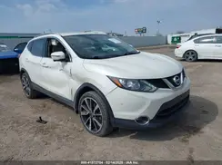 JN1BJ1CP1HW033668 2017 NISSAN ROGUE