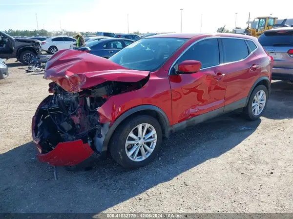 JN1BJ1CP1HW034853 2017 NISSAN ROGUE - Image 2