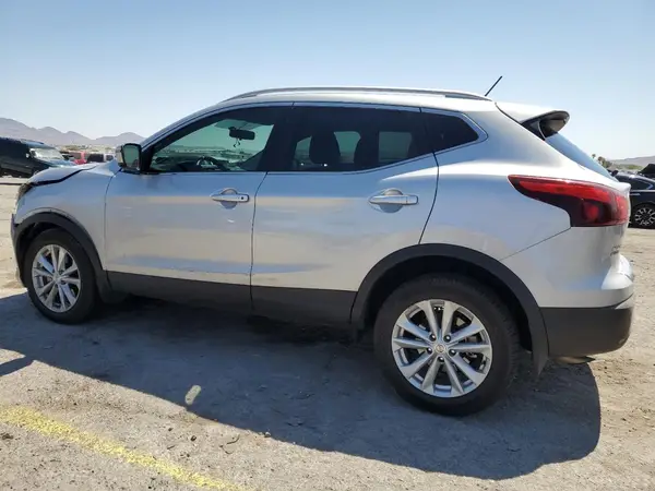 JN1BJ1CP1HW034982 2017 NISSAN ROGUE - Image 2