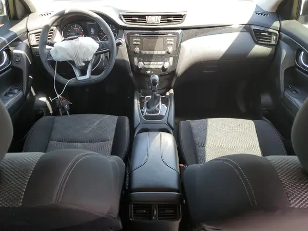 JN1BJ1CP1HW034982 2017 NISSAN ROGUE - Image 8